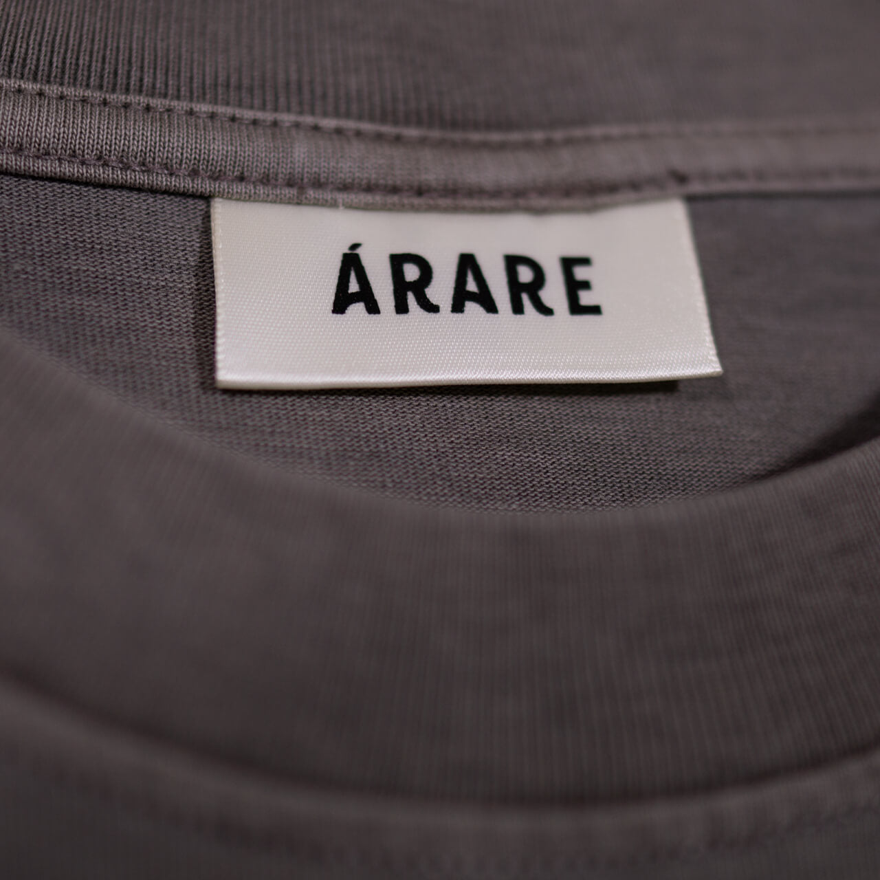 essentials longsleeve - taupe