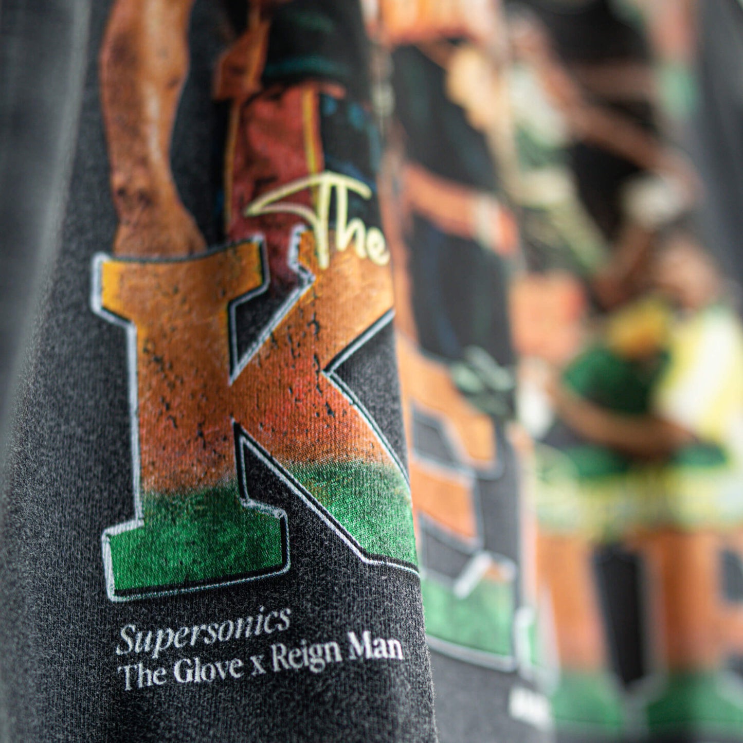 the glove x reign man