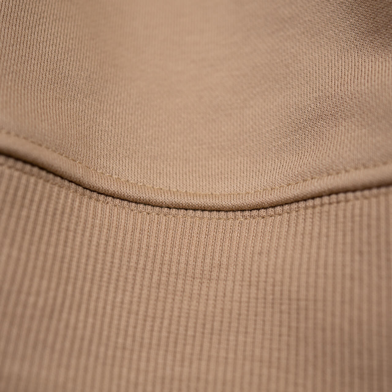 essentials crewneck - sand